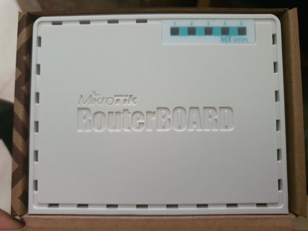 Cân bằng tải MIKROTIK RB750GR3